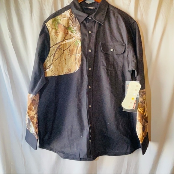 RealTree Silent Fabric Padded Shoulder Hunting Shirt - Picture 2 of 8